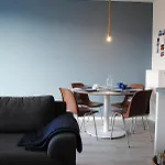 Apartamento Modern, Gezellig Met Ruim Terras En Garage In *
