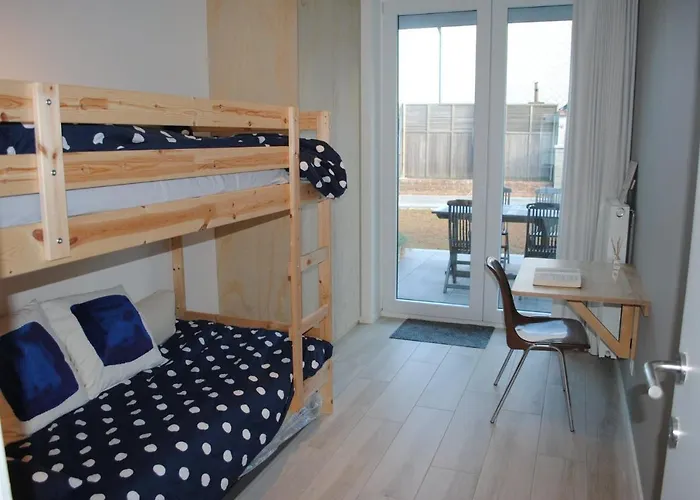 Apartment Modern, Gezellig Met Ruim Terras En Garage In