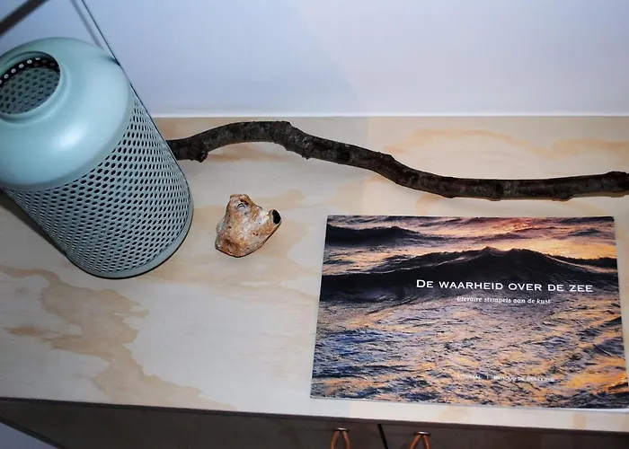 Modern, Gezellig Met Ruim Terras En Garage In *