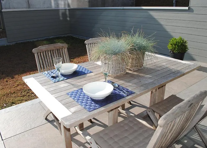 Apartamento Modern, Gezellig Met Ruim Terras En Garage In